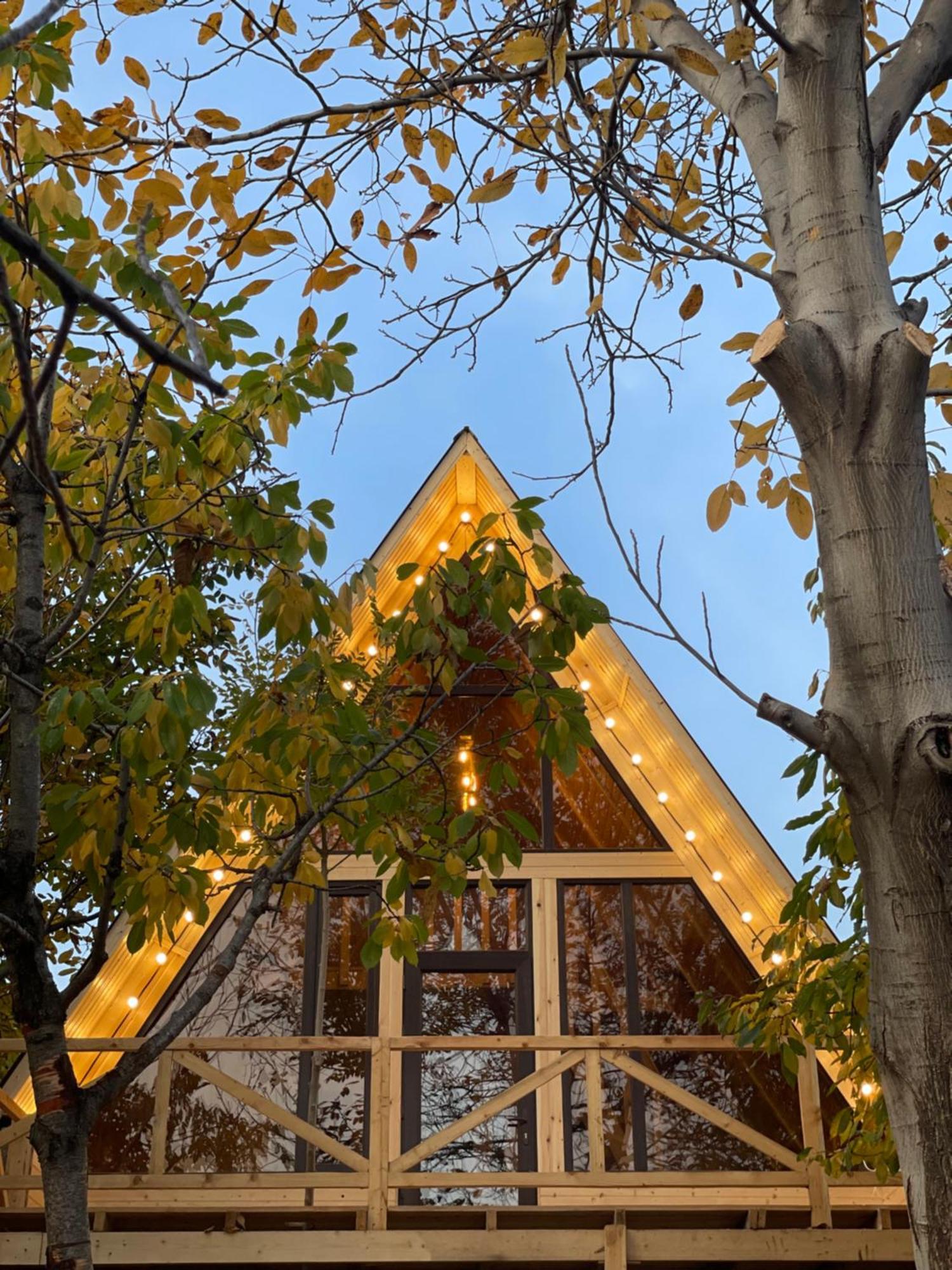 Byurakan Guesthouse & Cottage Ngoại thất bức ảnh