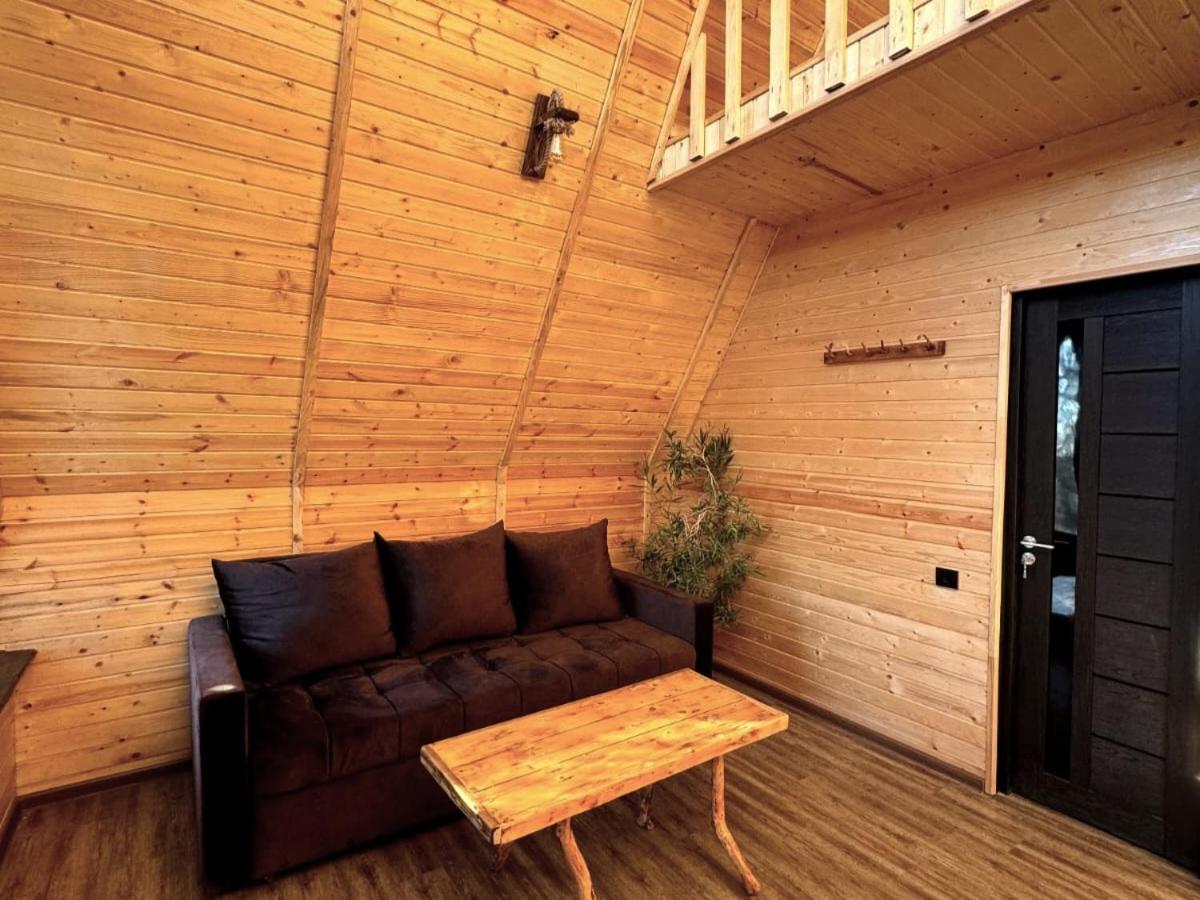 Byurakan Guesthouse & Cottage Ngoại thất bức ảnh