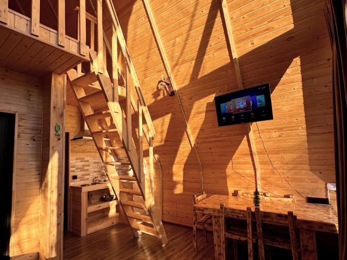Byurakan Guesthouse & Cottage Ngoại thất bức ảnh