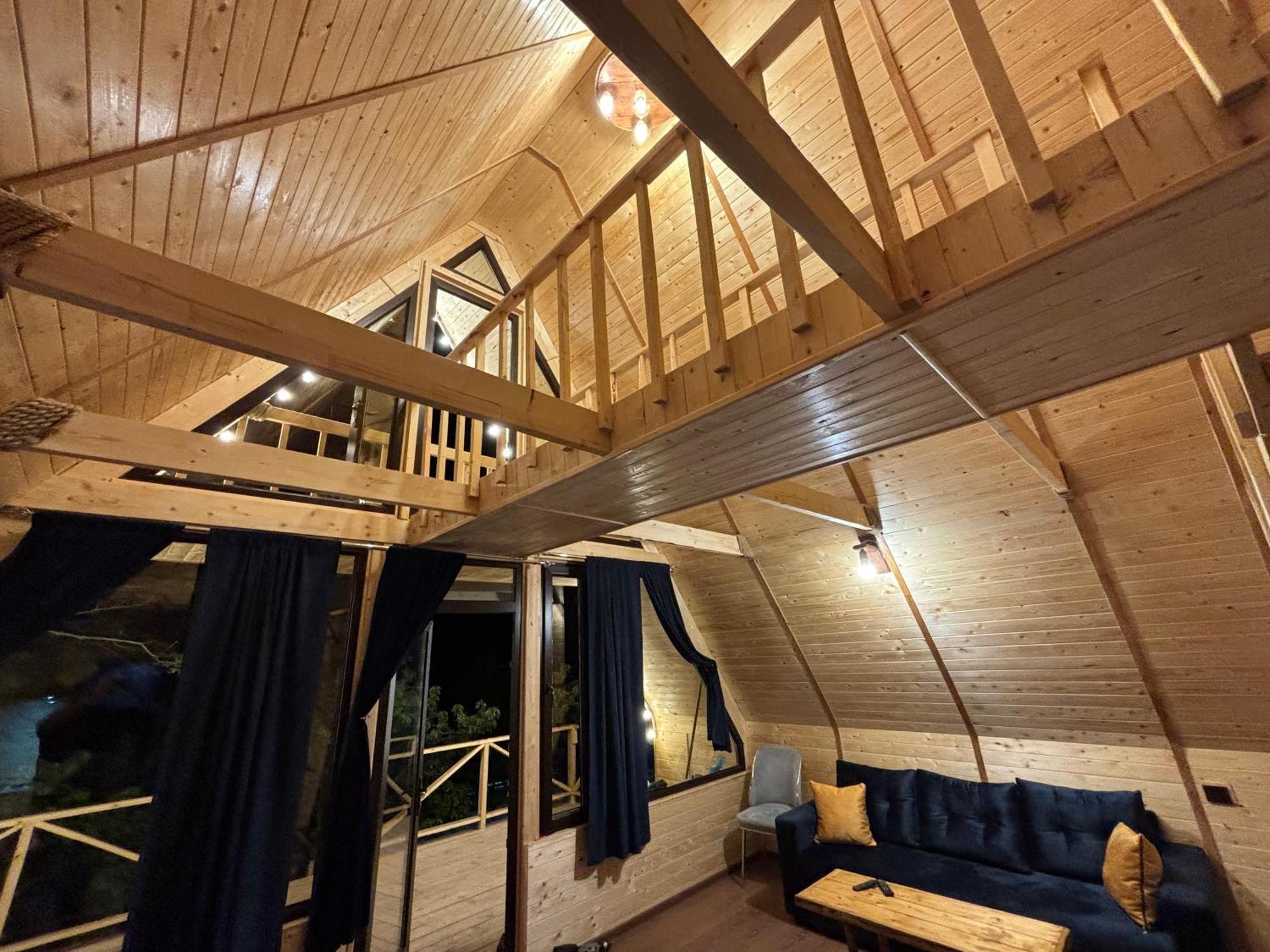 Byurakan Guesthouse & Cottage Ngoại thất bức ảnh